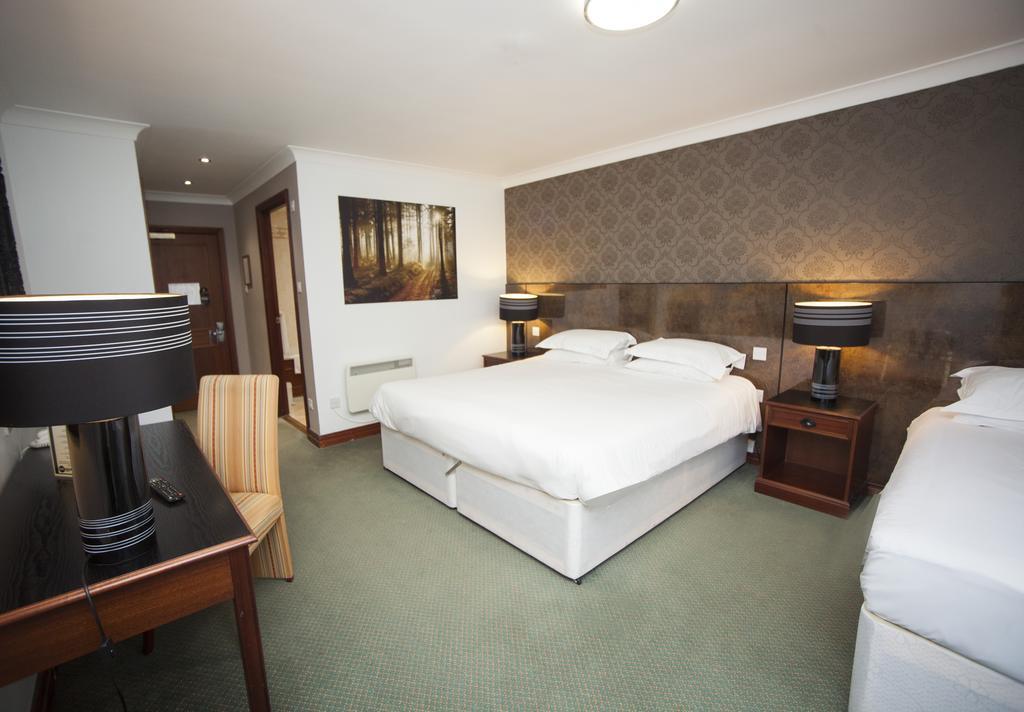 The Victoria Hotel Manchester By Compass Hospitality Oldham Eksteriør bilde