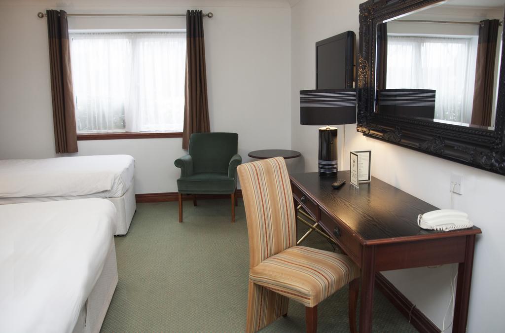 The Victoria Hotel Manchester By Compass Hospitality Oldham Eksteriør bilde