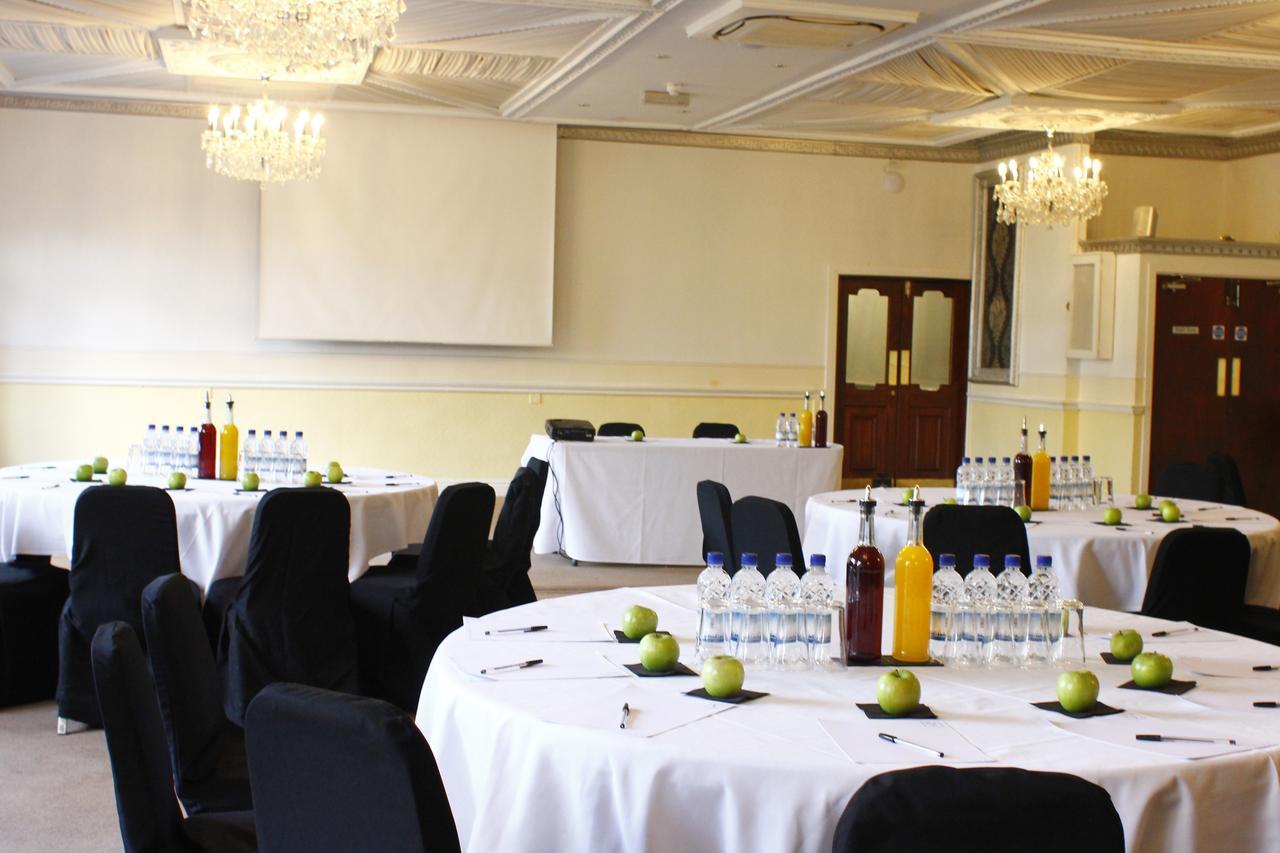 The Victoria Hotel Manchester By Compass Hospitality Oldham Eksteriør bilde