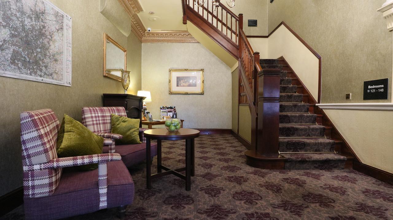 The Victoria Hotel Manchester By Compass Hospitality Oldham Eksteriør bilde